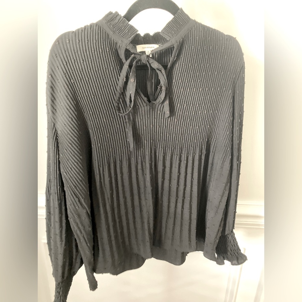 Women’s max studio, black small blouse